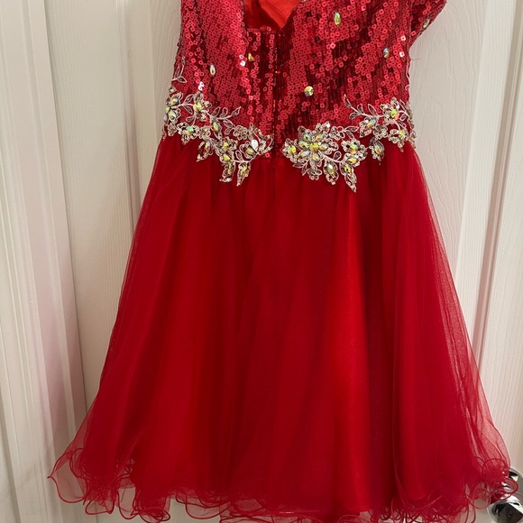 PROM style dress, mini, strapless - Picture 3 of 3